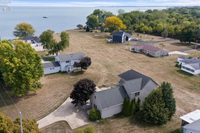 Beach Home For Sale in Port Clinton, Ohio