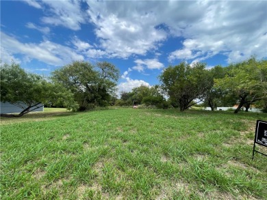 Beach Lot For Sale in Bayside, Texas