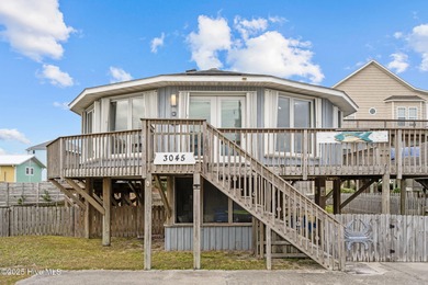 Beach Home For Sale in North Topsail Beach, North Carolina