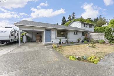 Home For Sale in Coos Bay image photo picture
