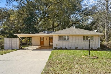 Beach Home Active Under Contract in Mandeville, Louisiana