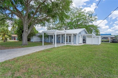 Beach Home For Sale in Homosassa, Florida