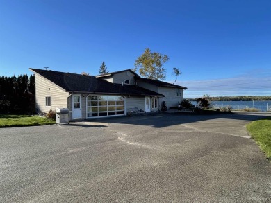 Beach Home For Sale in Garden, Michigan