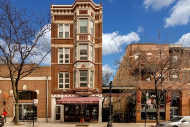 Beach Home For Sale in Chicago, Illinois