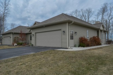 Beach Condo For Sale in Sturgeon Bay, Wisconsin