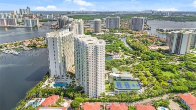 Beach Condo For Sale in Aventura, Florida