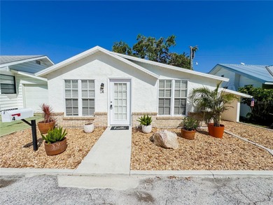 Beach Home For Sale in Bradenton, Florida