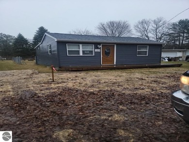 Beach Home For Sale in Oscoda, Michigan