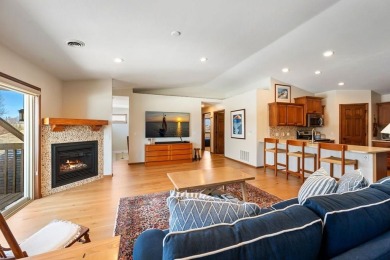 Beach Condo For Sale in Sister Bay, Wisconsin
