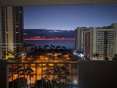Beach Condo For Sale in Hallandale Beach, Florida