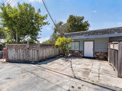 Beach Townhome/Townhouse Active Under Contract in Aptos, California