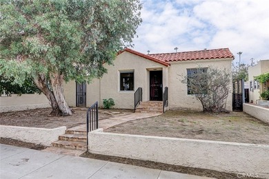 Beach Home Active Under Contract in Redondo Beach, California