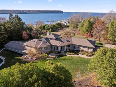Beach Home For Sale in Ephraim, Wisconsin