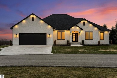 Beach Home For Sale in Williamsburg, Michigan