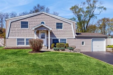 Beach Home For Sale in Stony Brook, New York