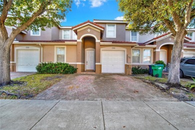 Beach Townhome/Townhouse For Sale in Homestead, Florida