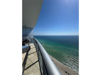 Beach Condo For Sale in Sunny Isles Beach, Florida