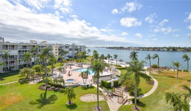 Beach Condo For Sale in St. Petersburg, Florida