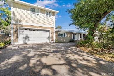Beach Home For Sale in Crystal River, Florida