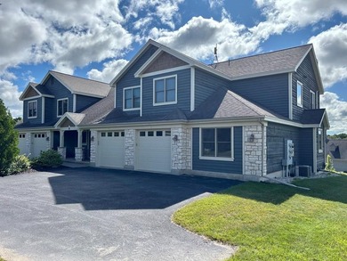 Beach Condo For Sale in Egg Harbor, Wisconsin