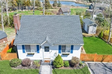 Beach Home Sale Pending in Mattituck, New York
