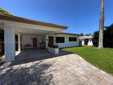 Beach Home For Sale in Hollywood, Florida