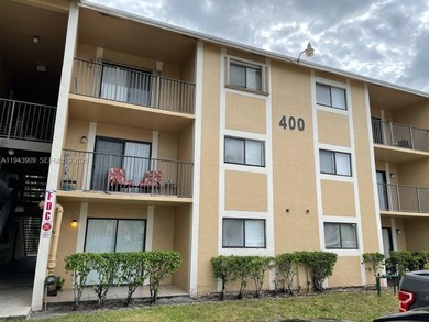 Beach Condo Sale Pending in Pembroke Pines, Florida