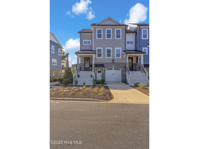 Beach Townhome/Townhouse For Sale in Sunset Beach, North Carolina