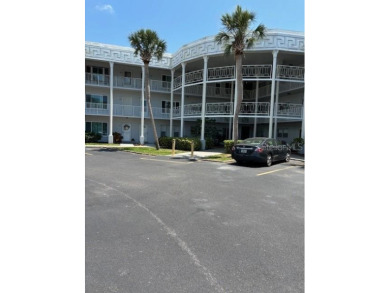 Beach Condo Sale Pending in Clearwater, Florida