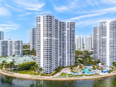 Beach Condo For Sale in Aventura, Florida