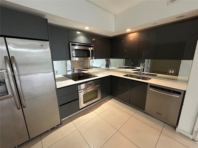 Beach Condo For Sale in Miami, Florida