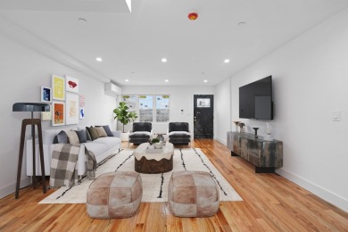 Beach Townhome/Townhouse For Sale in Arverne, New York