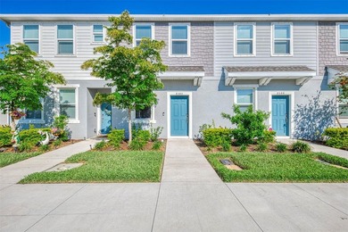 Beach Townhome/Townhouse For Sale in Sarasota, Florida