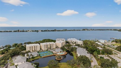 Beach Condo For Sale in Osprey, Florida