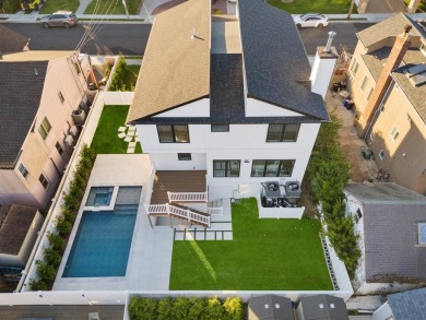 Beach Home For Sale in Atlantic Beach, New York