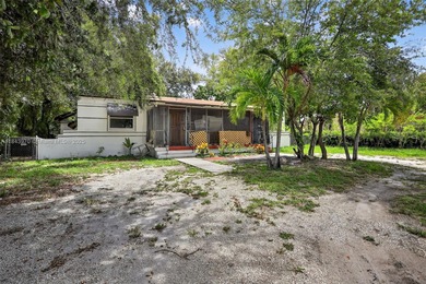 Beach Townhome/Townhouse For Sale in North Miami, Florida