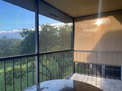 Beach Condo For Sale in Lauderhill, Florida