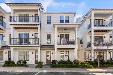 Beach Townhome/Townhouse Active Under Contract in Wilmington, North Carolina