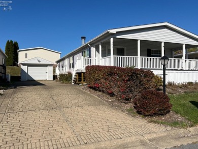 Beach Home For Sale in Marblehead, Ohio