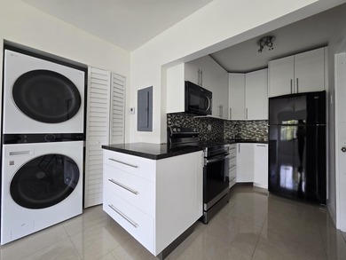 Beach Condo For Sale in Pompano Beach, Florida