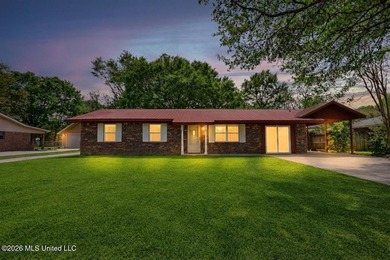 Beach Home For Sale in Gulfport, Mississippi