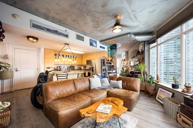 Beach Condo For Sale in San Diego, California