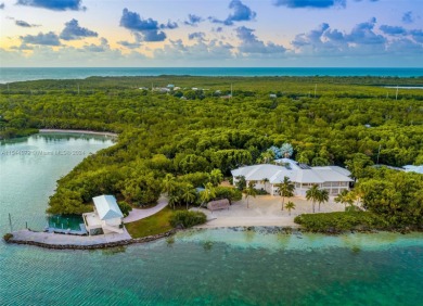 Beach Home For Sale in Tavernier, Florida
