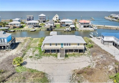 Beach Home For Sale in Dauphin Island, Alabama