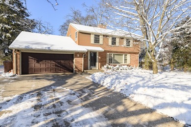 Beach Home For Sale in South Milwaukee, Wisconsin