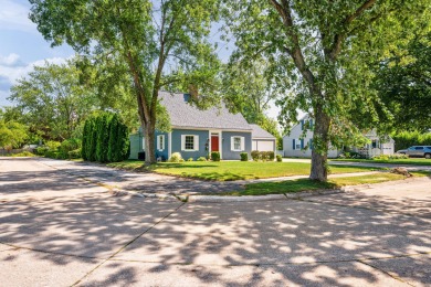 Beach Home For Sale in Saint Joseph, Michigan