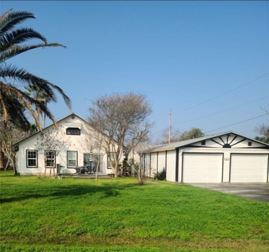 Beach Home For Sale in Rockport, Texas