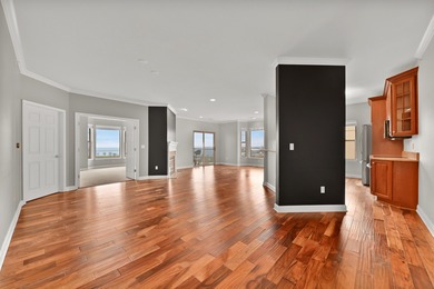 Beach Condo For Sale in Milwaukee, Wisconsin