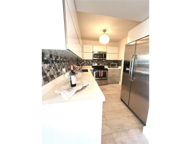Beach Condo For Sale in Aventura, Florida