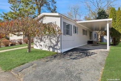 Beach Home For Sale in Riverhead, New York